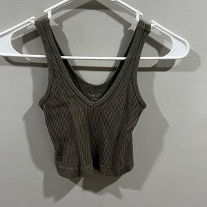 urban outfitters cropped tank top